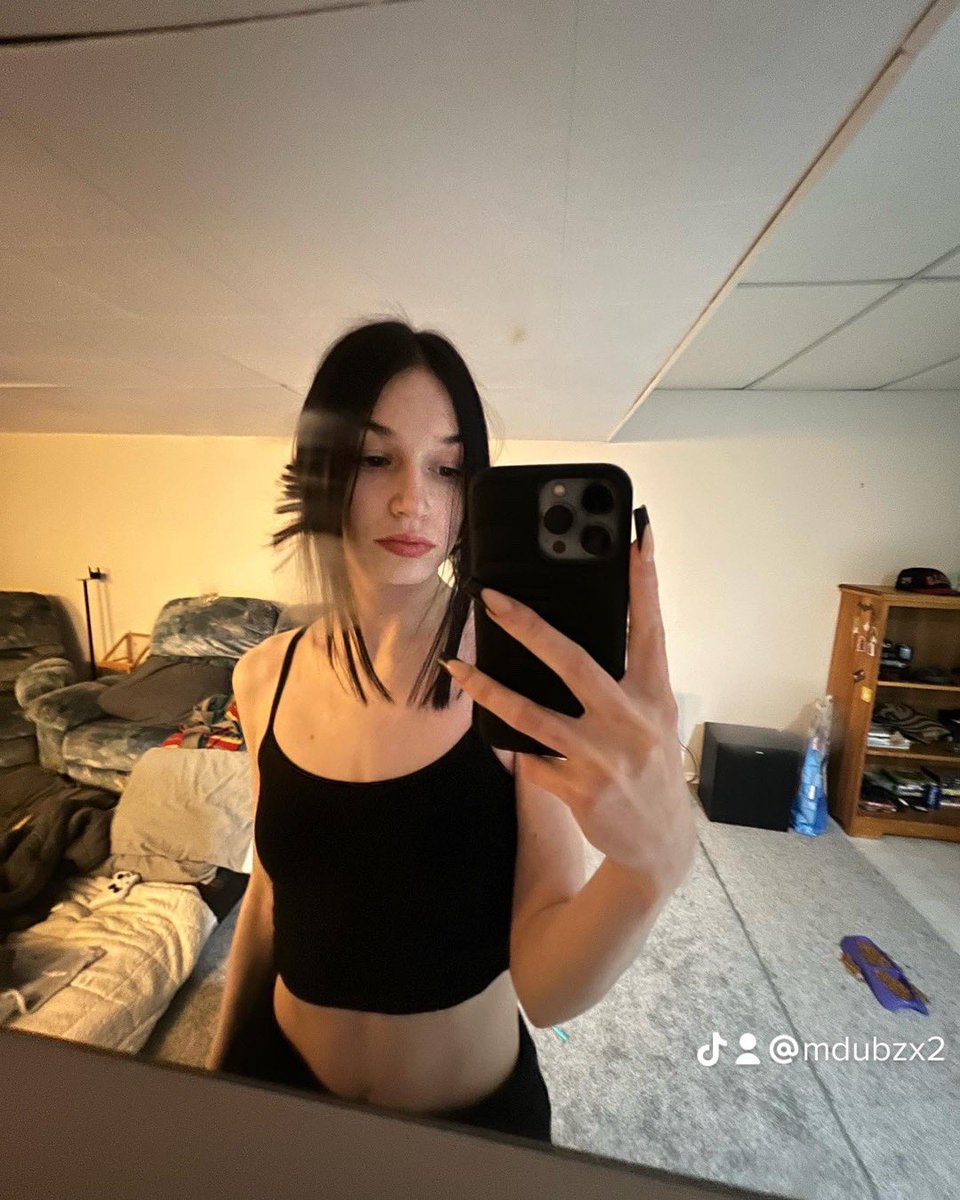 onlysummer222's tweet photo. good morning ✨ #morning #petite #Manifest https://t.co/u5I8LHZ7ZB