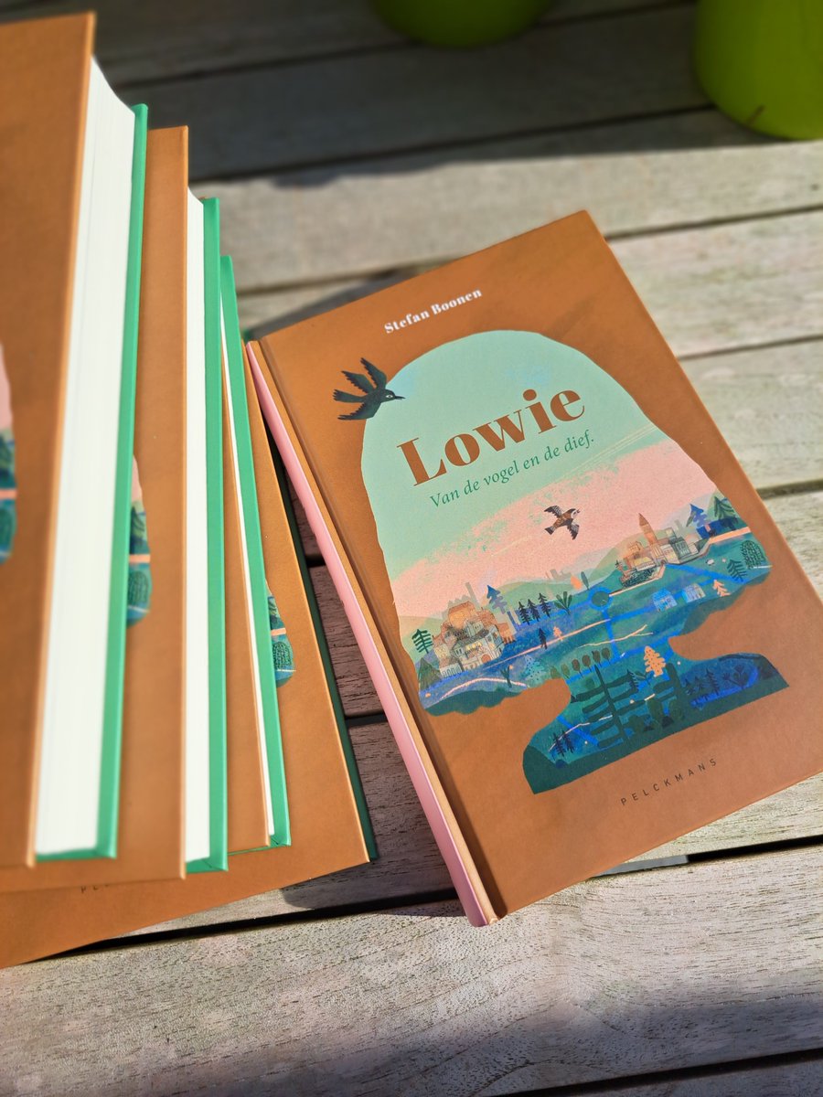 Lowie op Stoerleesvoer.nl
 stoerleesvoer.nl/lowie/