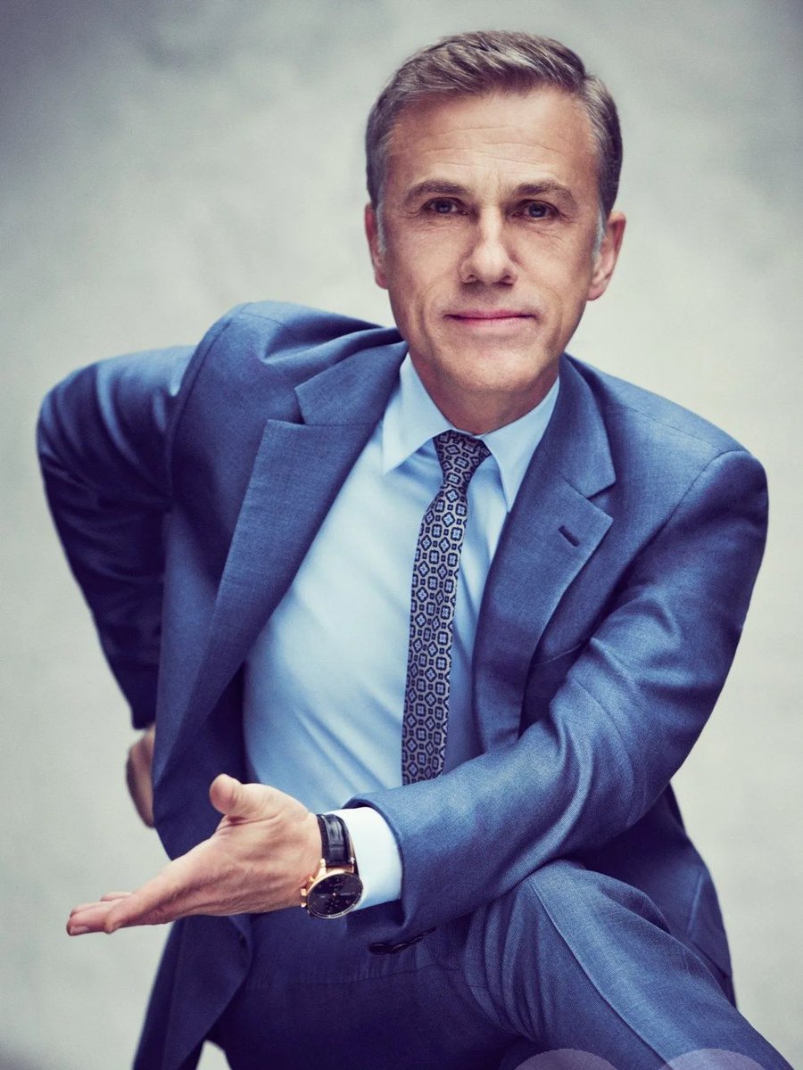 haaaybay8's tweet photo. Ok but did you ever realize christoph waltz looks like a RL bobble head? https://t.co/dHzj3rpkJj