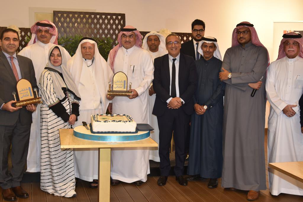 MultaqaJ's tweet photo. برعاية الملتقى الثقافي بجدة وبضيافه كريمة من مستشفيات أندلسيه تم بحمد الله تدشين أول كرسي علمي منتسب للألكسو في المملكة العربية السعودية بإدارة أ.د. زهير السباعي وذلك بحضور سعادة الأمين العام للجنة الوطنية السعودية للتربية والعلوم والثقافة الأستاذ / أحمد البليهد https://t.co/se2WJYW5nE