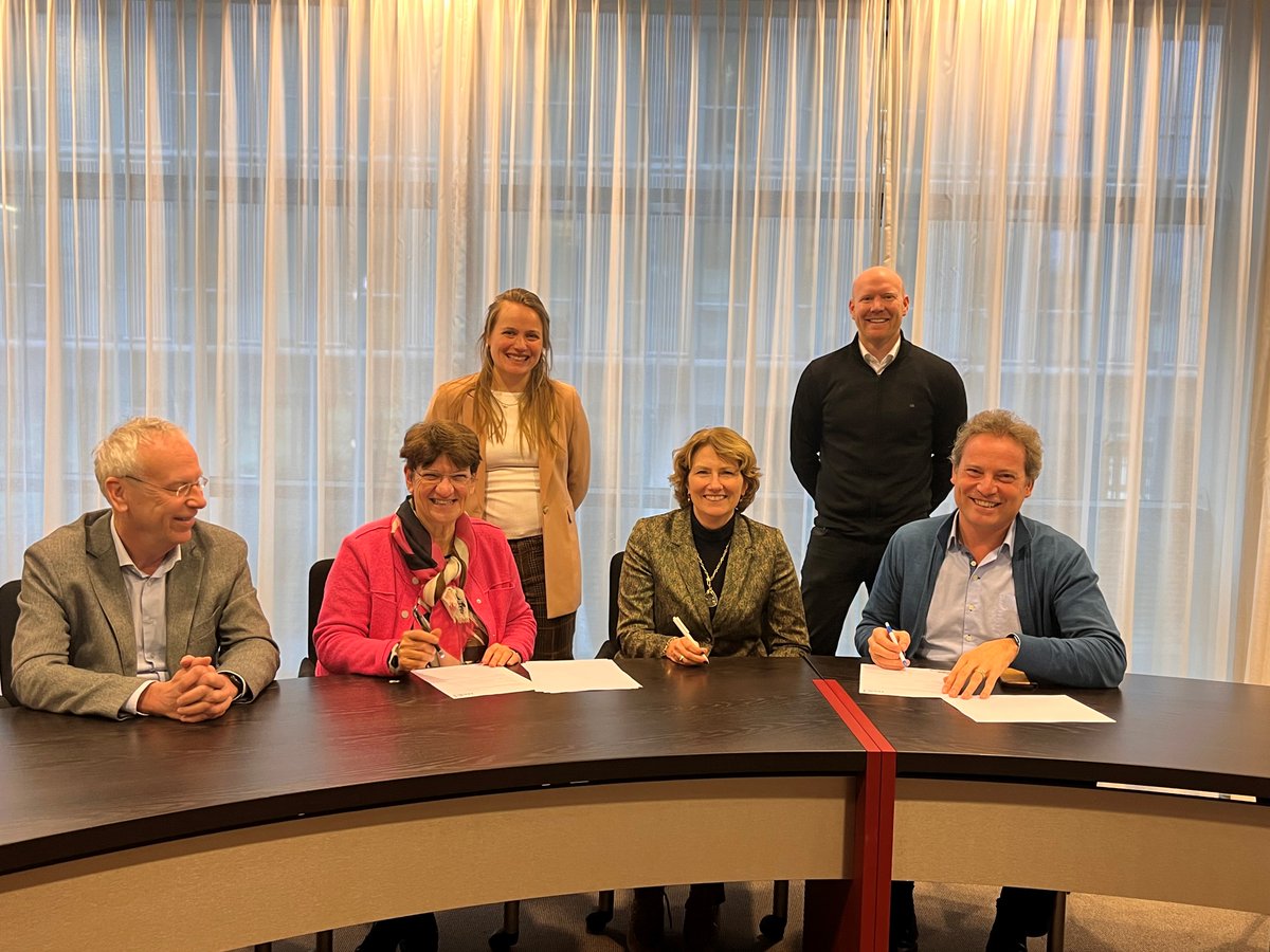 De Topaz  - NeLL hub; eHealth in longterm -and post-acute geriatric care is een feit!

ow.ly/YAVM50MzKUF

#ouderenzorg #dementie #implementatie #gezondheid #leefstijl #chronischeziekte #huntington #geriatrischezorg #evaluatie