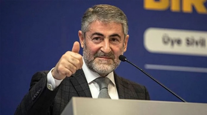 zaytung's tweet photo. Dolar Düşse "Düşürdük" Diye, Dolar Yükselse "Rekabetçi kurla ekonomimizi canlandırdık" Diye Övünen Bakan Nebati: "Türkiye Ekonomi Modeli'nde başarısızlığa yer yok..."
https://t.co/O8ije6YQIr https://t.co/lnXFuTwAle