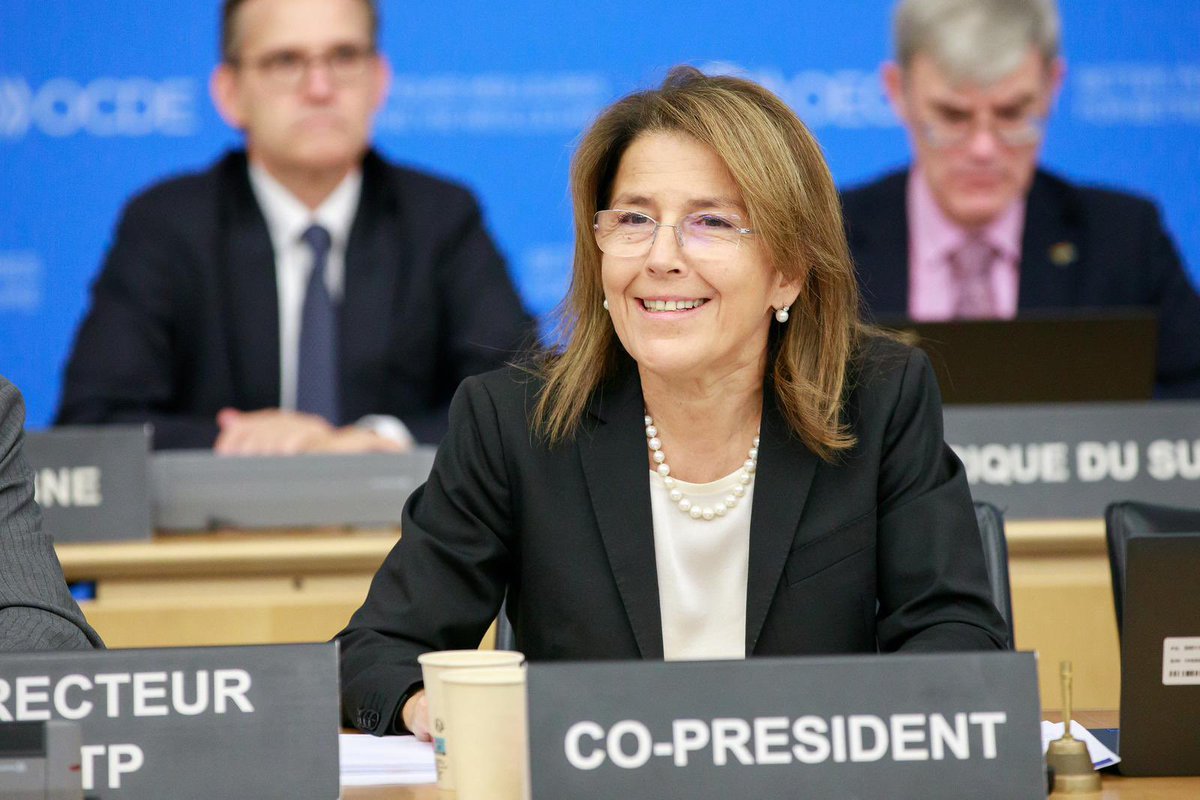 Very pleased to announce Fabrizia Lapecorella as a new <a href="/OECD/">OECD ➡️ Better Policies for Better Lives</a> Deputy Secretary-General.

Fabrizia brings significant experience &amp; networks to the role following distinguished service as 🇮🇹 DG Finance &amp; as Chair of the OECD Committee on Fiscal Affairs.

🗞 oe.cd/4R4