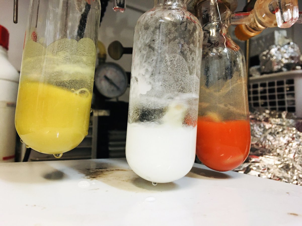 TomalWiktoria's tweet photo. 🔥💯New photoinitiators are on their way! 
#colorchemistry💛🤍🧡

Thanks @PhotoHiTech for your help and the opportunity to cooperate!🙏👩‍🔬
@JoannaOrtyl @FilipPetko2 @AndrzejSwiezy 

#OrganicSythesis #Photoinitiators #RealTimeChem https://t.co/zg4KIDhvZn