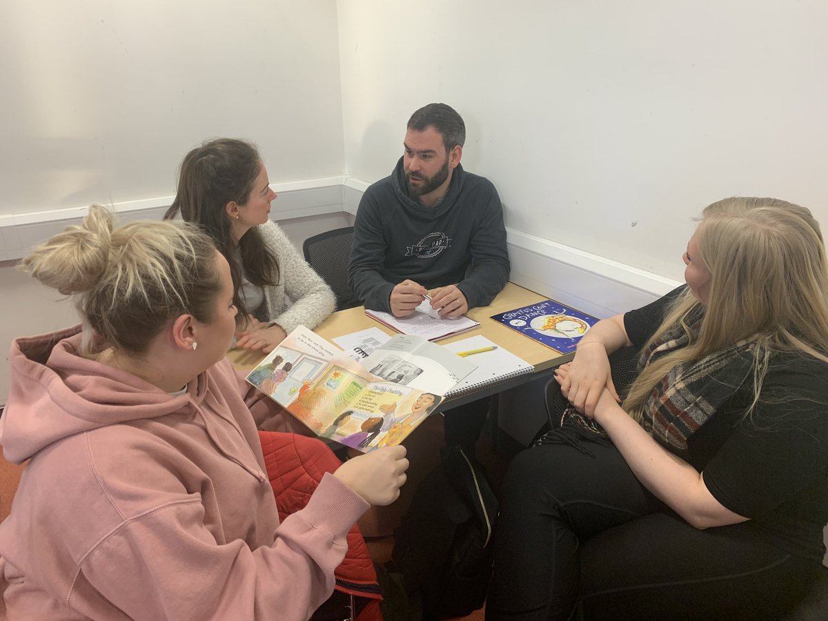 #ITE #learningtoread #questioning PGDE Primary students working together to develop skills in questioning and readings aloud. Building confidence every day!