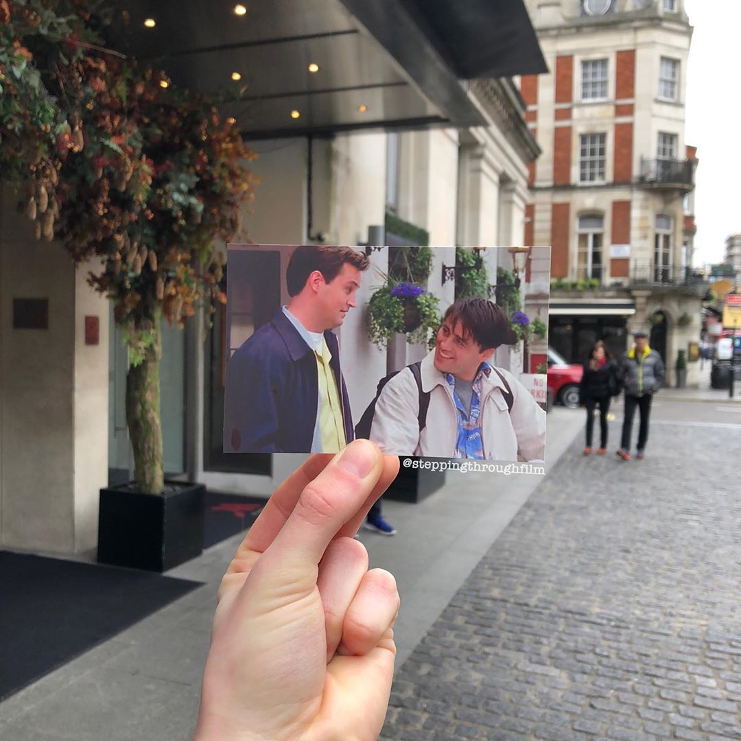 ChandlerBing_12's tweet photo. London baby!! https://t.co/m48qLbwU23