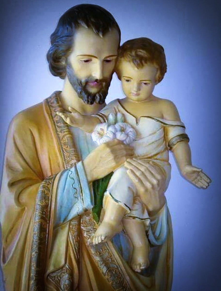 St Joseph, guardian and supporter of Jesus, help us with your powerful intercession 🙏✝️🕯️🕊️

#WednesdayDevotion #StJoseph