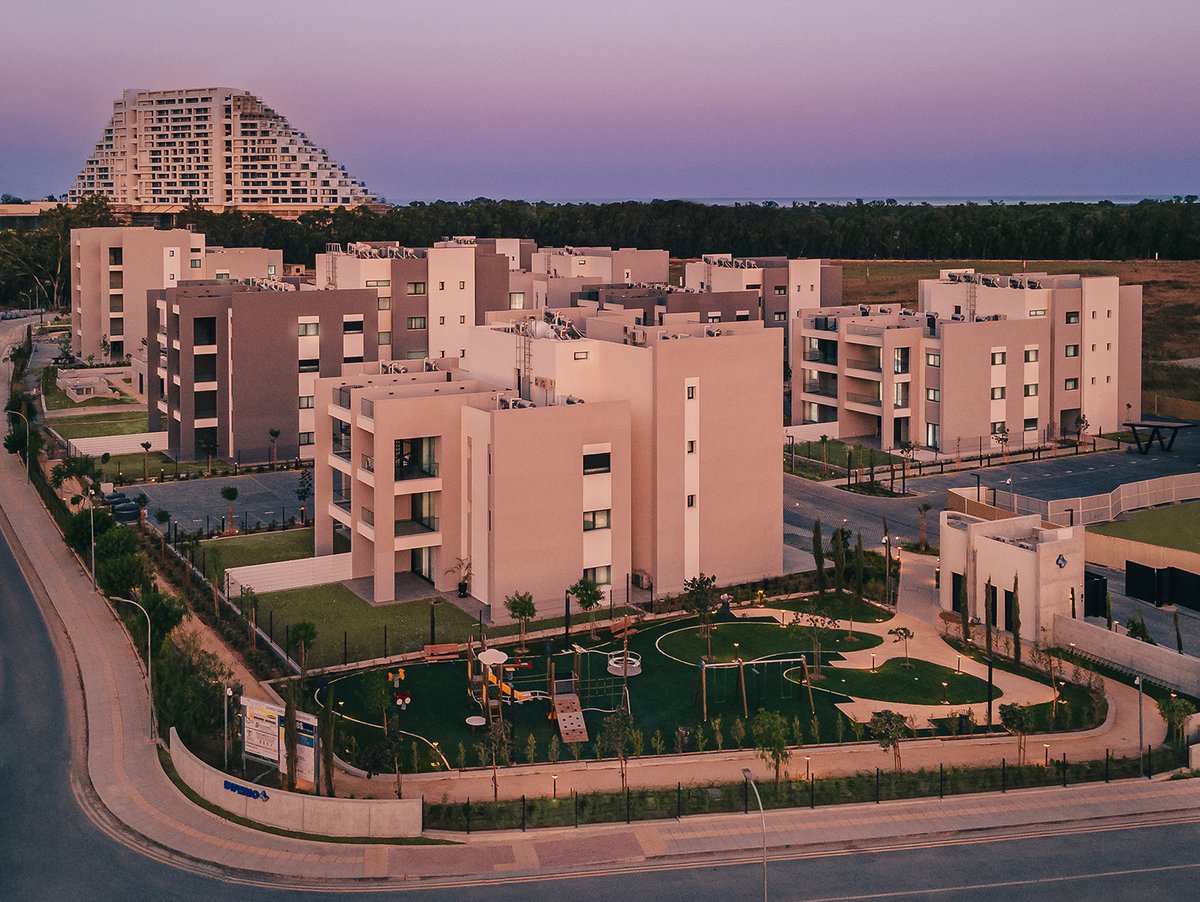 ImperioCyprus's tweet photo. 🏡 #SunsetGardens is the first gated residential community in Limassol that is brimming with life, amazing communal amenities, and positive energy.
Learn more 🔗 https://t.co/l4UsQjiNNv
#realestate #sustainability #propertyinvestment  
Energy Efficiency Certificate: Category A https://t.co/aSAJGM6z5d