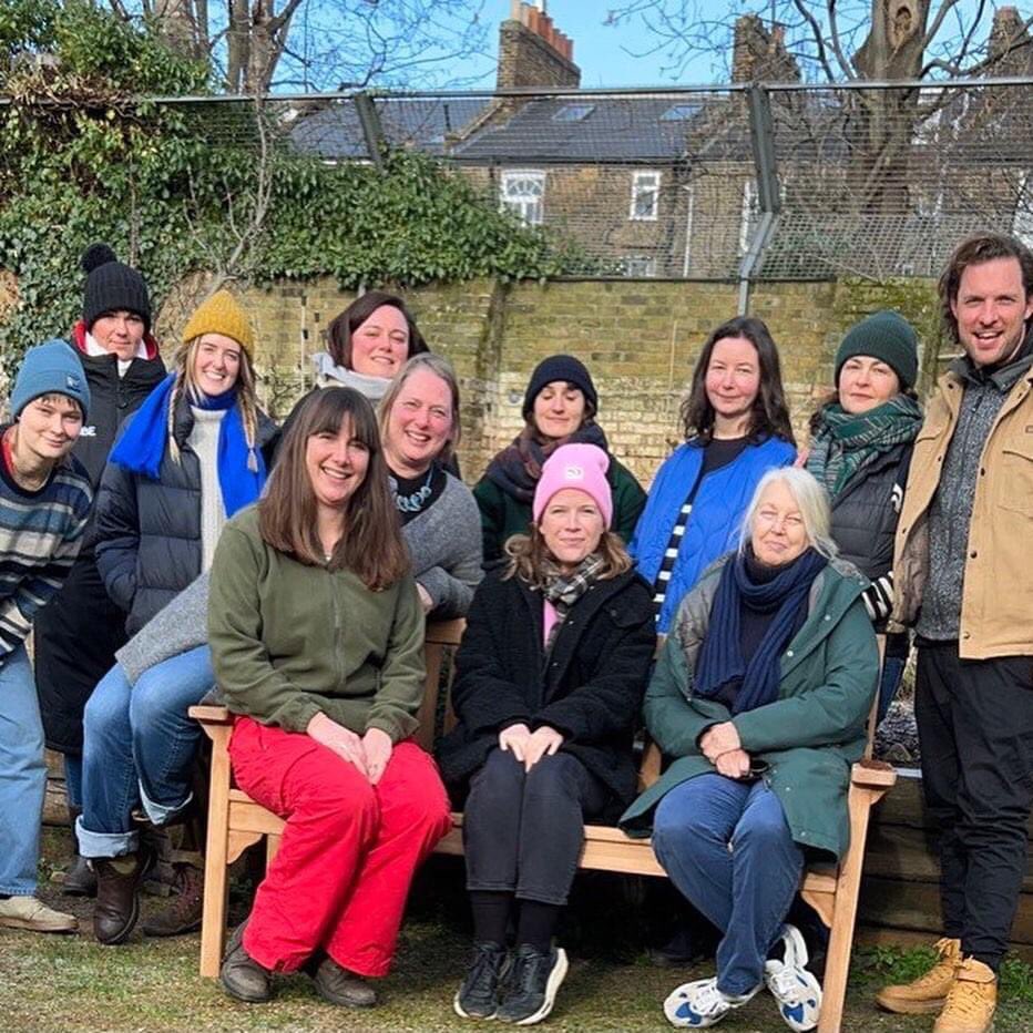 grdnclassroom's tweet image. A wintery work gathering @grdnclassroom style. What do your work meetings look like? We love meeting outside, round a fire on a sunny, chilly day! #teammeeting #workoutside #outdooroffice #charity #urban #natureconnection #volunteering #volunteerislington #islington #Hackney