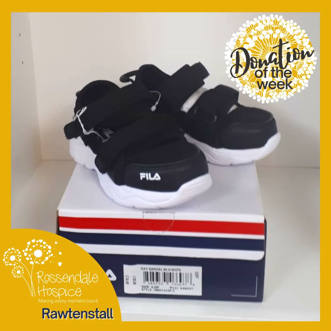 RossHospice's tweet image. Our #DonationOfTheWeek this week can be found in our Rawtenstall shop and is for the a mini human!
These #BrandNewInBox #Fila sandal style trainers are fab and a perfect bargain at £9.95 (Original price £30) Children's size 6.

Pop down today to try them on your little one's feet