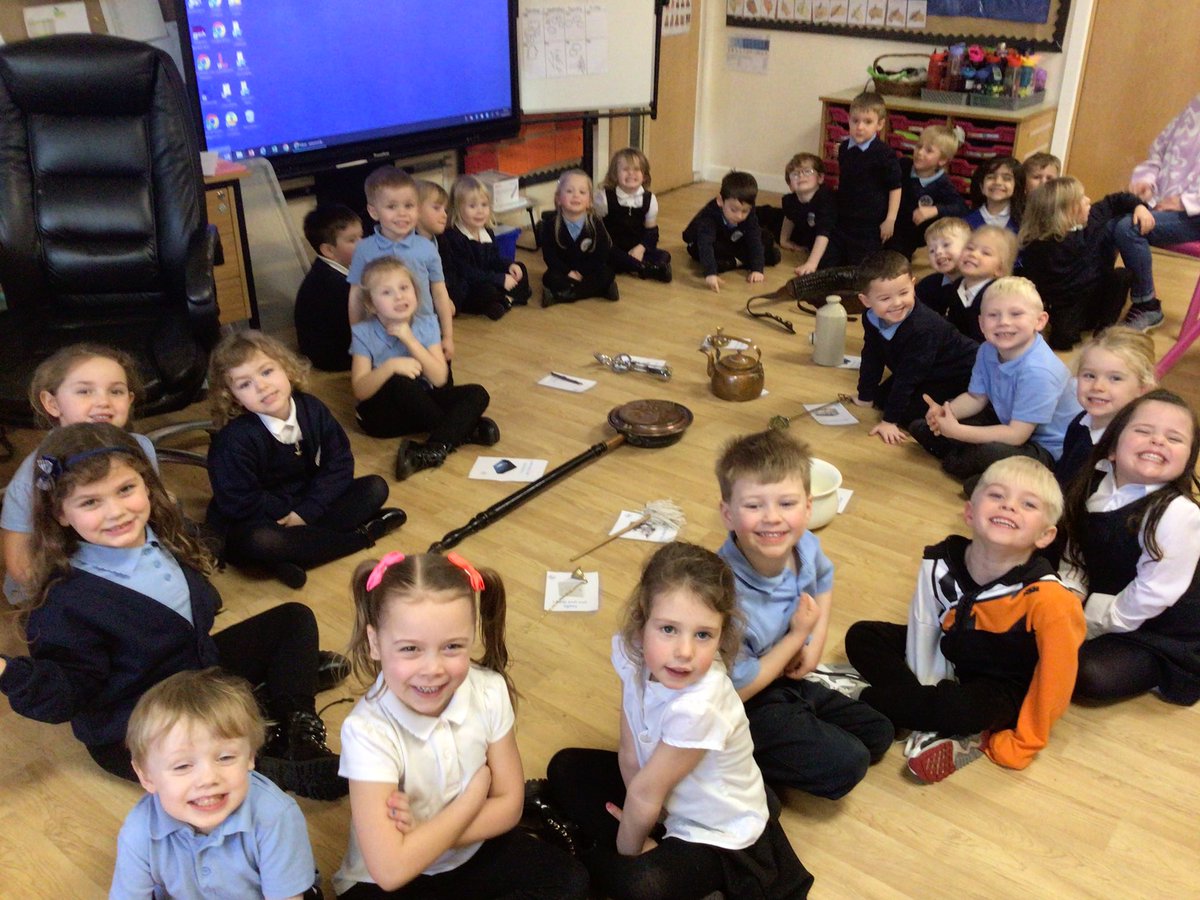 YRPinkClass's tweet image. The children in Pink Class loved the visit from the History Van. They explored artefacts and shared an insight to life 100 years ago.