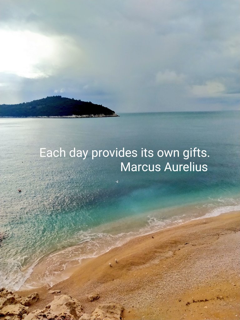 FranicaDevoic's tweet image. Good morning Twitter world🔆
#Dubrovnik #Croatia #perfectview #beautifulday #goodmorning #photography #travelling #adriatic #sea #letsgoeverywhere #exploringtheglobe #travelandlife