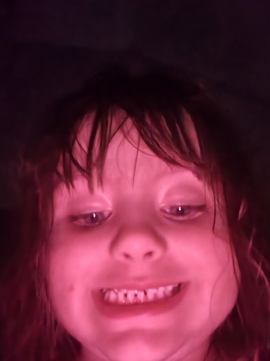 clarabir29's tweet photo. Joyeux anniversaire ma star 
4 ans de toi petit clown  🥺❤️ https://t.co/XqRx4s6GRc