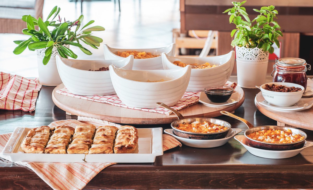 Varos_Village's tweet photo. A rich variety of homemade delicacies and local products, awaits you every morning at Varos Village #BoutiqueHotel &amp; #Residences in #Lemnos. 
Created with love by Breakfast Consultant @AnnaMariaBarouh 
#breakfast #buffet #hotel #lemnianproduct #lemnianfood #hospitality #travel https://t.co/XQovBrTDLt
