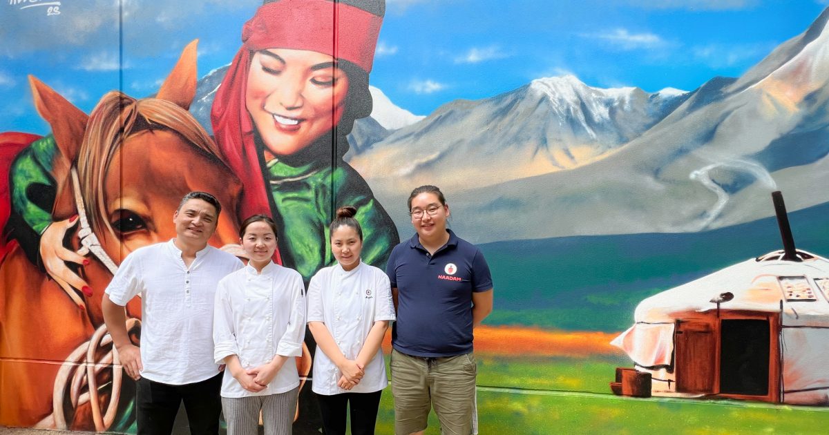 Partners Ganby and Mugi are bringing their Mongolian culture to #Canberra through delicious food (try the donuts!), traditional games and Mongolian art. Oh, and the yurt outside their restaurant... ow.ly/MeAM50Mxk6C
