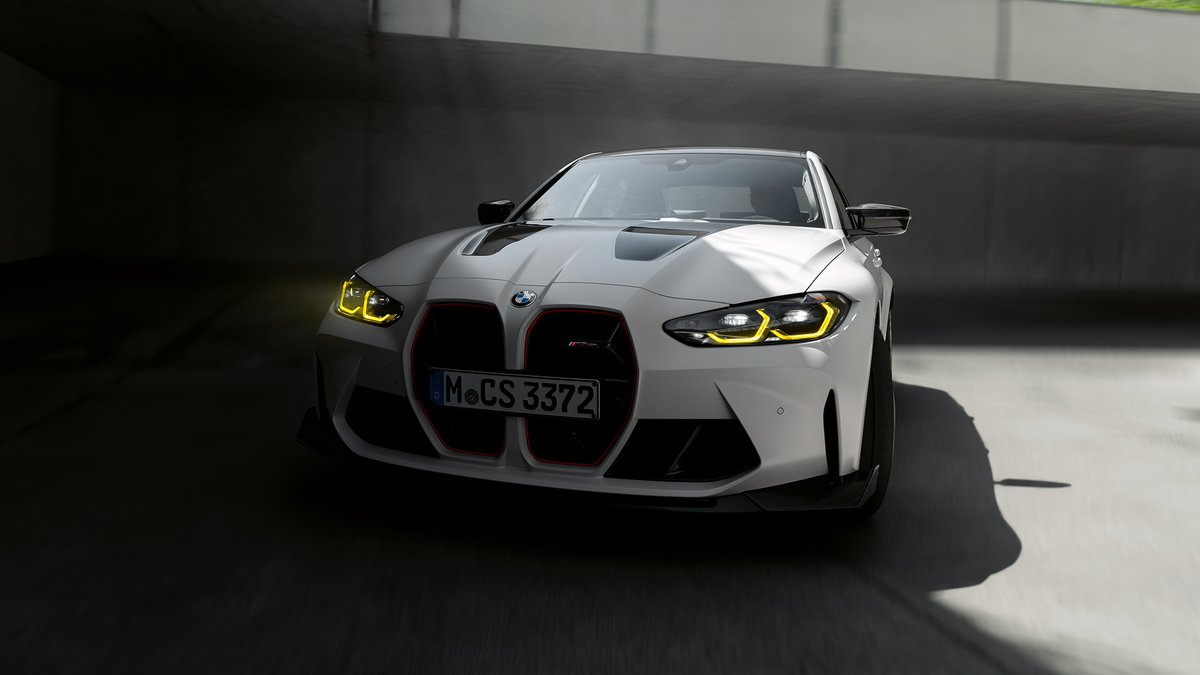 BMW's tweet photo. More power, less weight, compelling performance.
Meet the new BMW M3 CS.
#THEM3CS
The #BMW M3 CS Sedan:
Fuel consumption/100km, CO2 emission/km comb.: 10.4–10.1 l, 234–229 g. According to WLTP, https://t.co/twXzMrWMl3. https://t.co/YKDLDQK7aN