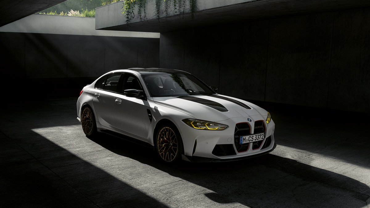 BMW's tweet photo. More power, less weight, compelling performance.
Meet the new BMW M3 CS.
#THEM3CS
The #BMW M3 CS Sedan:
Fuel consumption/100km, CO2 emission/km comb.: 10.4–10.1 l, 234–229 g. According to WLTP, https://t.co/twXzMrWMl3. https://t.co/YKDLDQK7aN