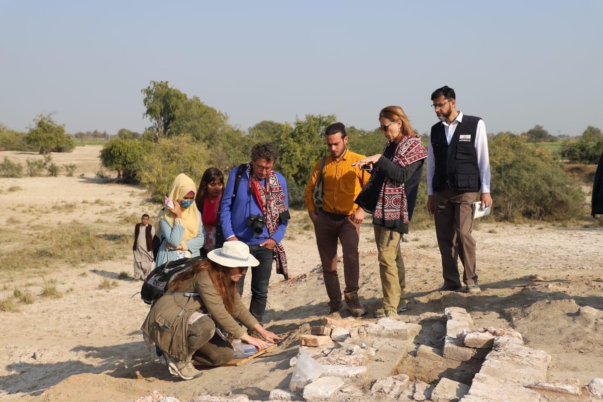 UNESCO delegation visited Archaeological site of Chahunjo Daro in collaboration w/French Archaeological mission MAFBI& Directorate General Antiquities&Archaeology,Sindh.UNESCO expert,Thierry Joffroy visited museum, discussed possibility of providing technical assistance.