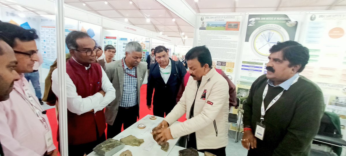 BSIP_official's tweet photo. Dr. S. Chandrasekhar #SecretaryDST #BSIPstall
#IISF2022 #MegaExpo #OutreachActivity organized by #DST- on 21-24 Jan 2023 #MANIT_Bhopal #MP #BSIP
@IndiaDST @DrJitendraSingh @srivaric
@guptaakhilesh63 @iisfest @SChandrasekhar
#Fossils #Palaeosciences #outreach #Science #museum https://t.co/39AnGLWJoP