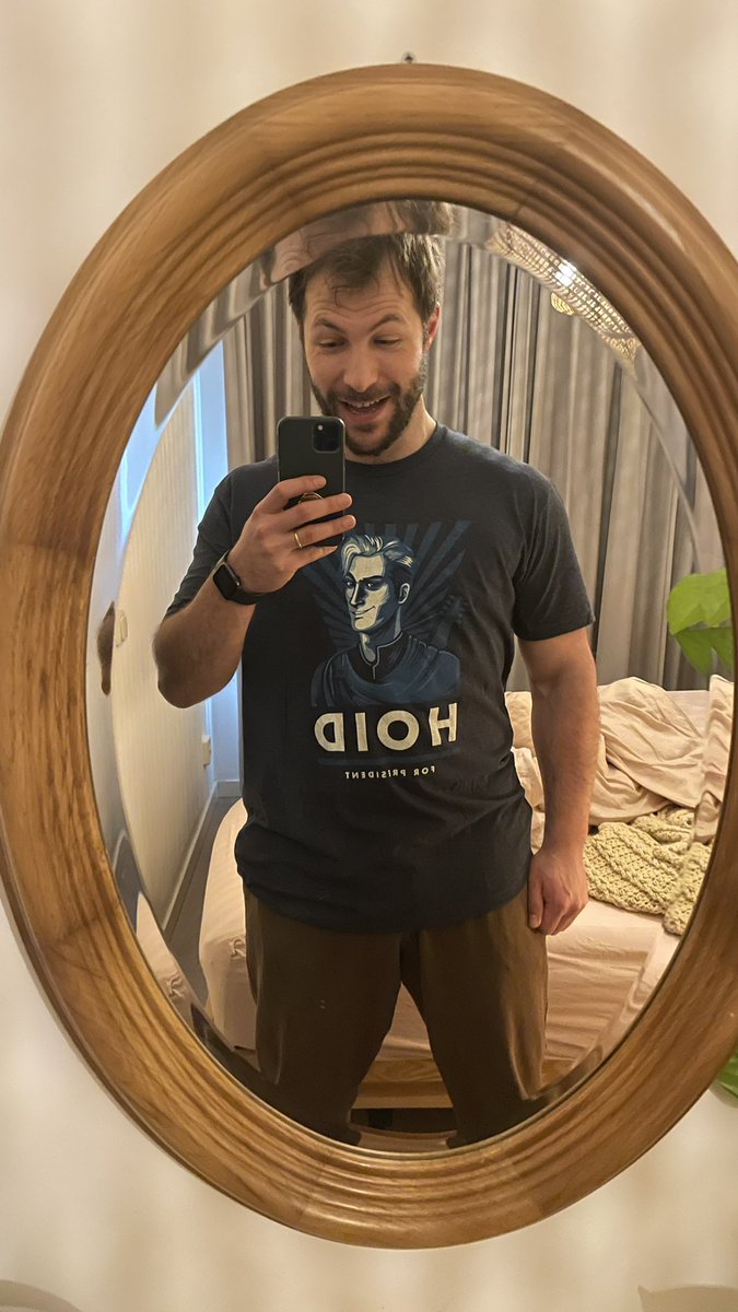 Yay, first A Year of #BrandonSanderson swag box opens strong! 🪐