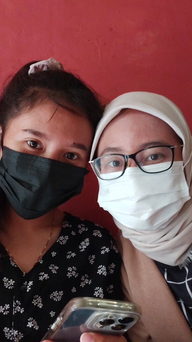 Bersama nataie row... makan indomie dulu gesss... 25 januari 2023