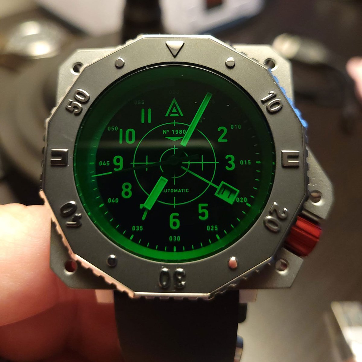 WTAuthor's tweet image. Eric showcasing the Nº 1980 Green [Invincible] tool watch.

“This beauty arrived today and I couldn't be more pleased!! WT Author does it again!!”

#BritishWatchmaking #ToolWatch #MicrobrandWatches #Wristwatchwednesday #microbrandwatch #wristshotwednesday