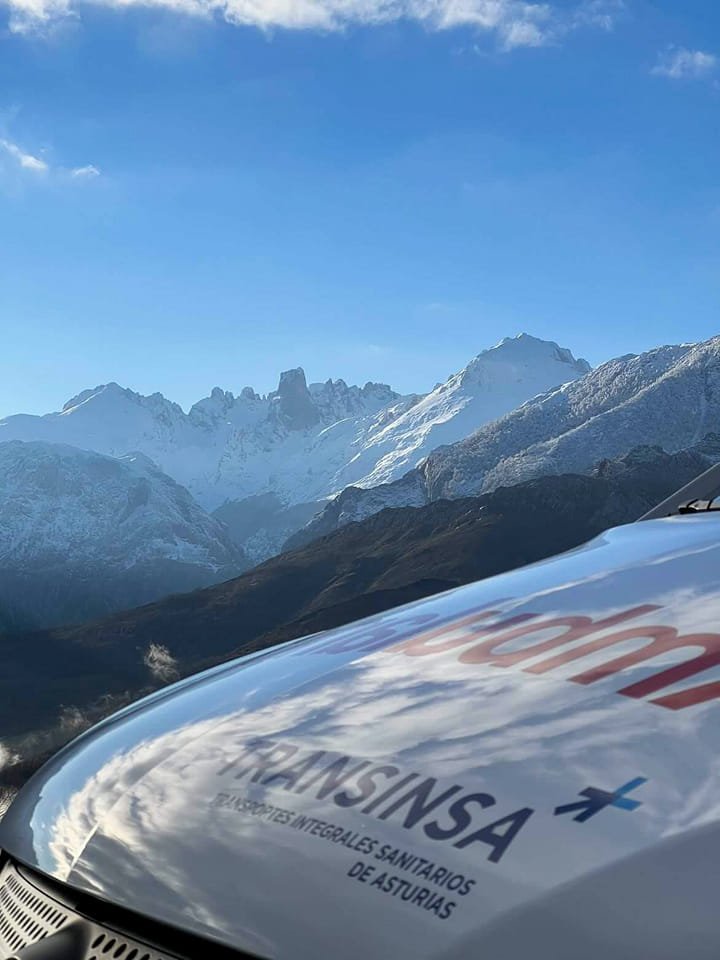 Ambulancias Asturias tweet media