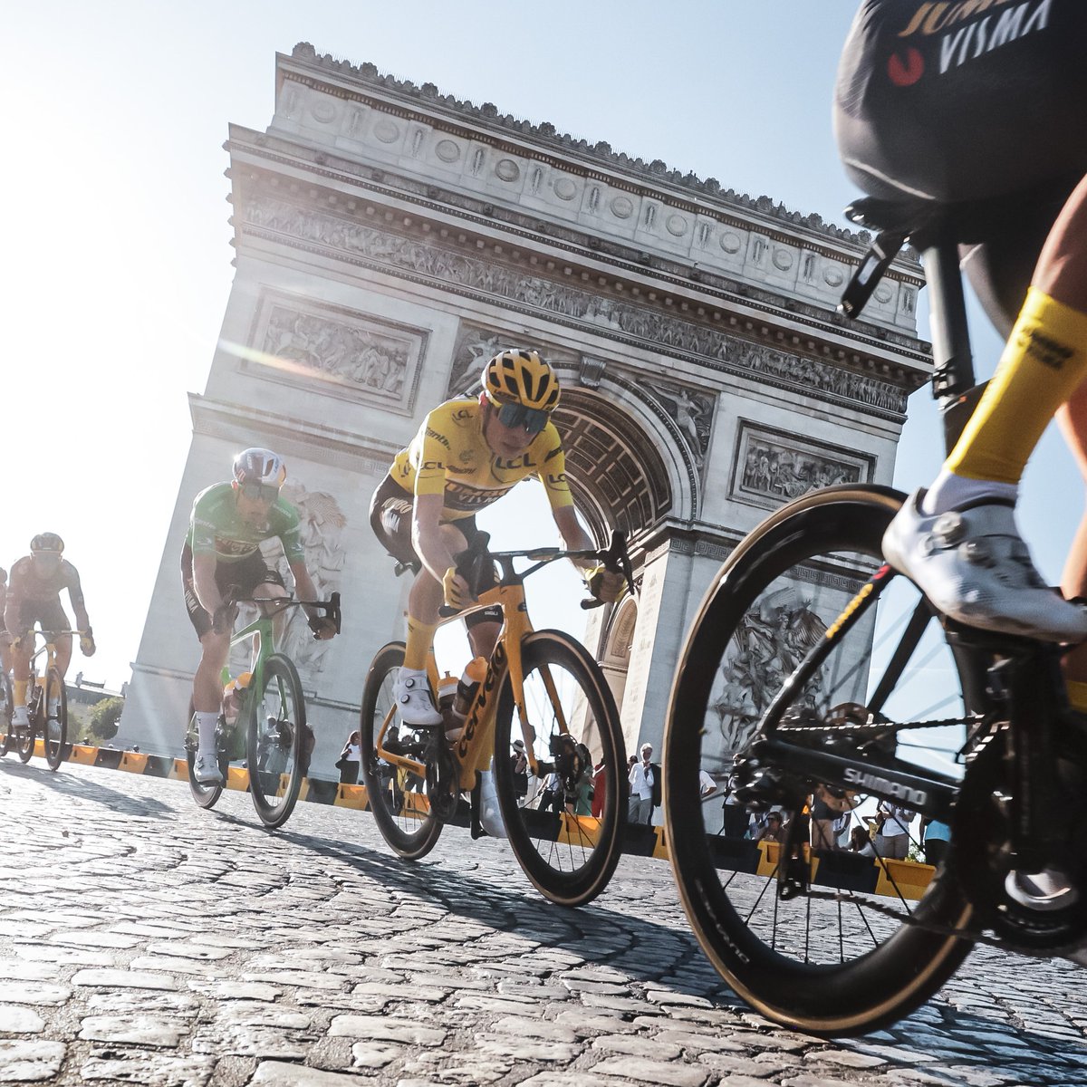 LeTour's tweet image. 🏅 Final stretch to reach the leading position and wear a virtual distinctive jersey 👉 bit.ly/3vPDFL7

🏅 Dernière ligne droite pour grimper au classement et porter un maillot distinctif virtuel 👉 bit.ly/3Cz0x5h