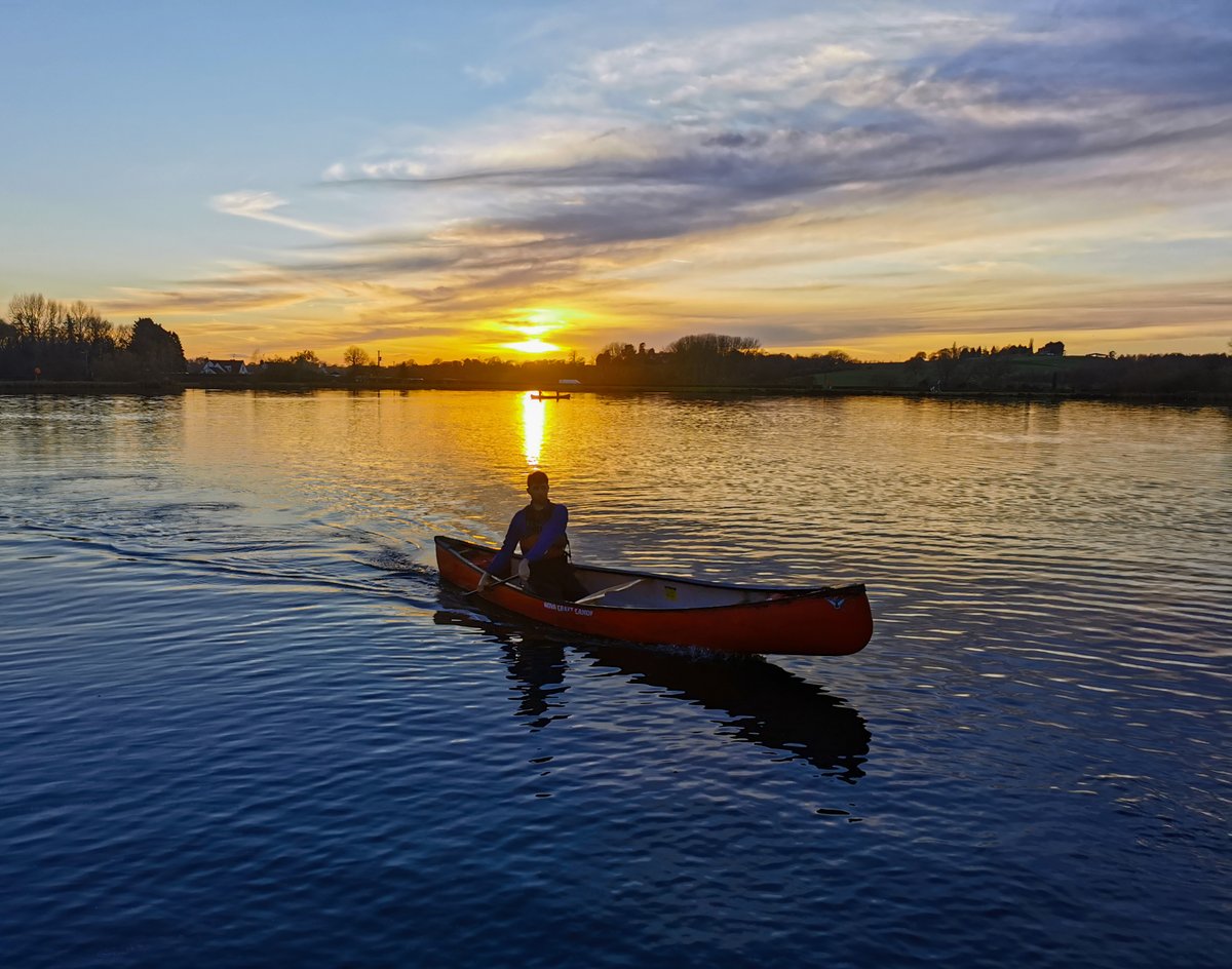 uwlakeside's tweet photo. Dates that you can hire or launch paddlesport craft are being added to our online booking system. If you fancy a paddle in one of our boats, or one of you own, why not head on over and get yourself booked in. More dates will be added to soon. https://t.co/dnT8vw0iPj https://t.co/fblkrHMUv1