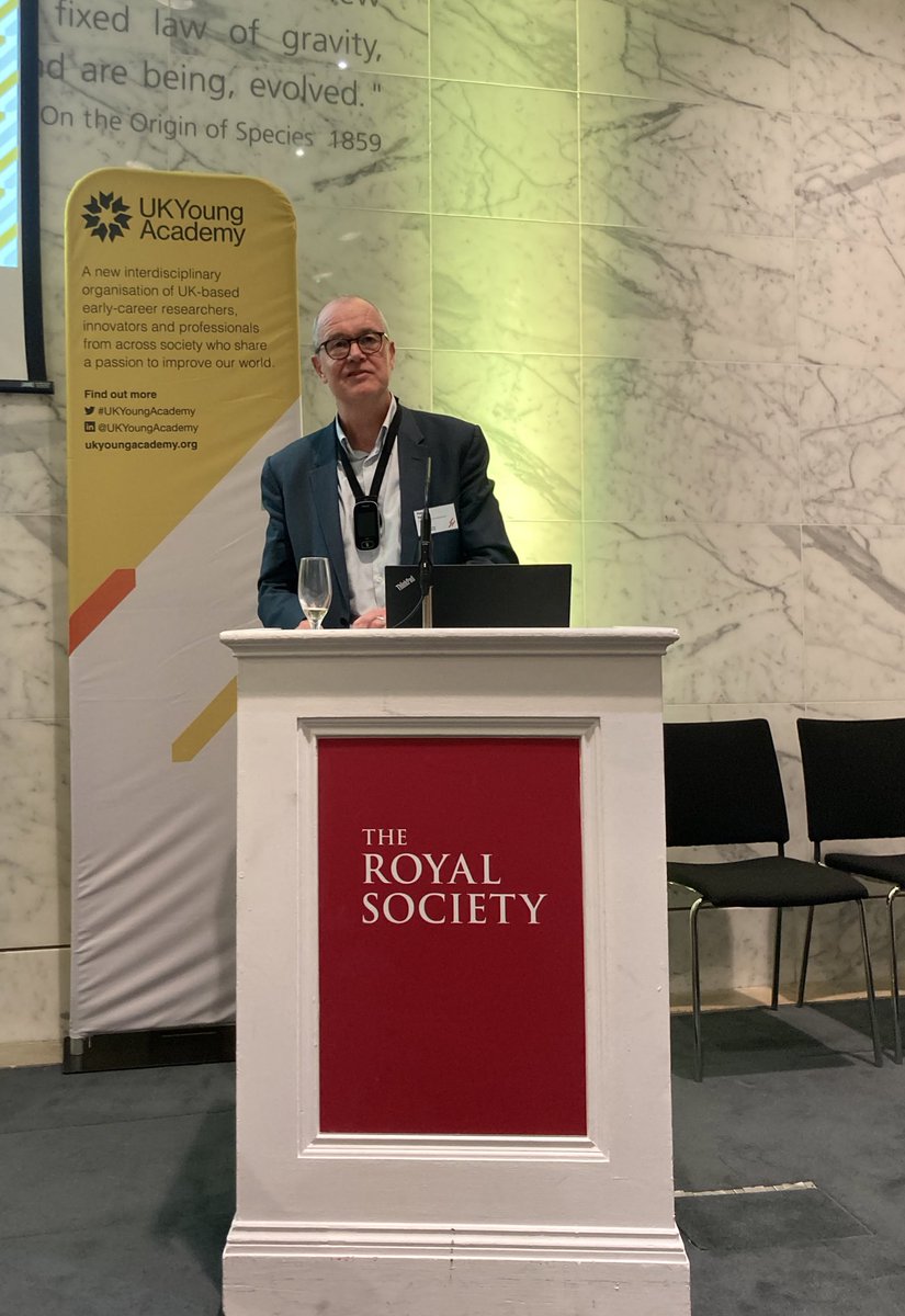 We always love to see PV at @royalsociety 🙌🏻 
Last night he joined us to launch the brand spanking new #UKYoungAcademy - an interdisciplinary group of early career researchers & innovators using their expertise to contribute to decision making. Talk about inspiring…