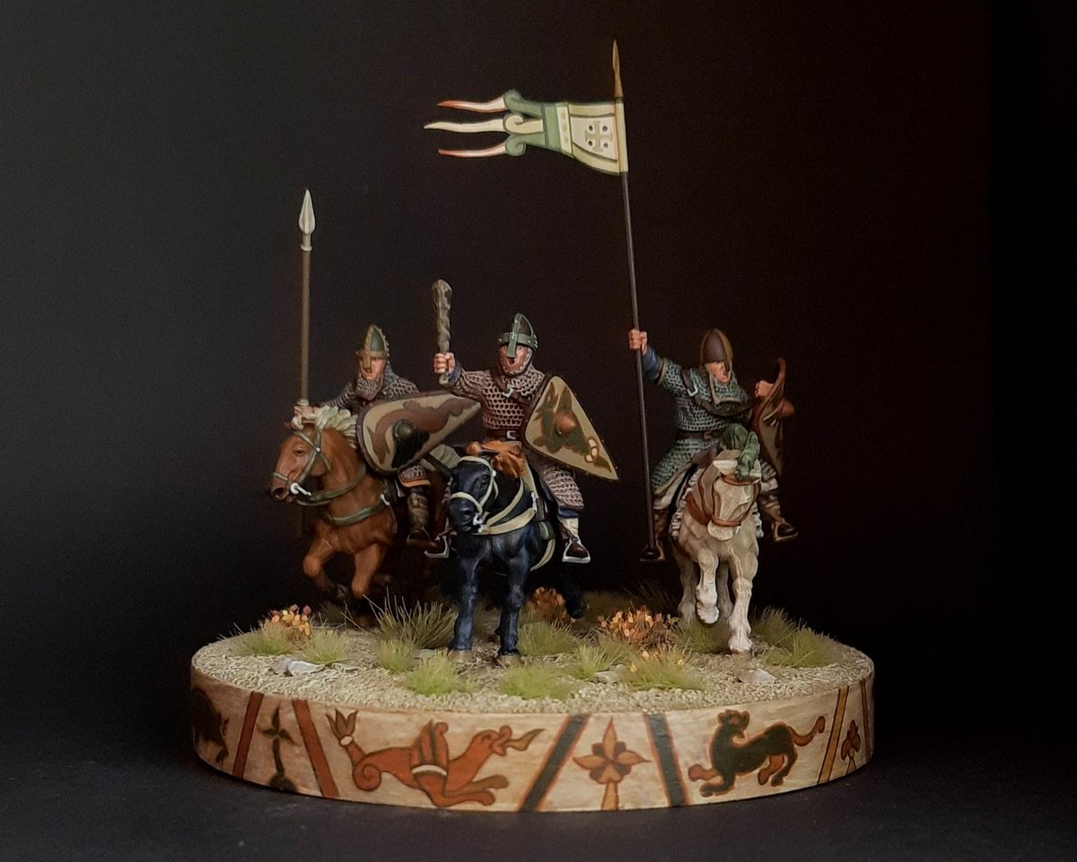 William the Conqueror and his loyal knights!

Brilliant work by Robert Swidrak, using the Norman Cavalry set and colours based on the Bayeux Tapestry.