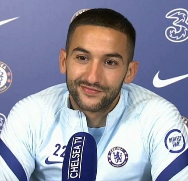 Ziyech really faced all the hate possible just by existing bc Chelsea fanbase will always find a way to slender him meanwhile Mount, Cobham boy....