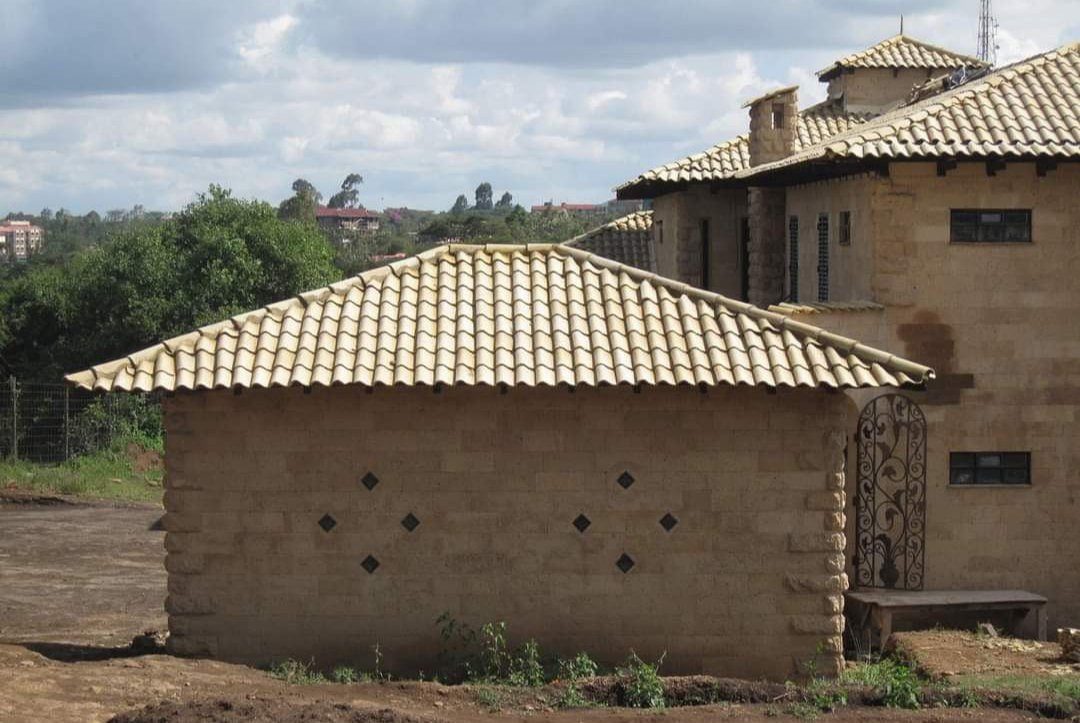 BuildworksS's tweet image. Quality  concrete roof tiles done by our clients. Thermally efficient, quiet during the rain 40+ year durability.