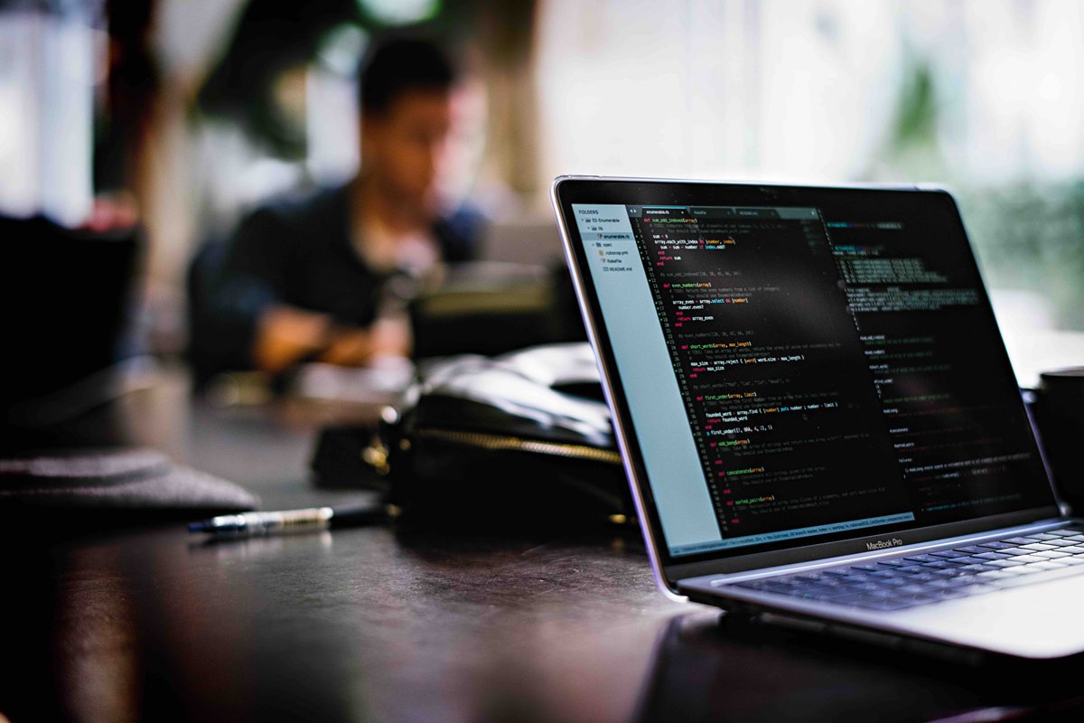 Tu souhaites te former au #developpementweb ou à la #dataanalyse sur notre campus Lillois en 9 semaines ? 

Postule dès maintenant pour nos prochains batchs le 17 avril 👉 lew.ag/apply23