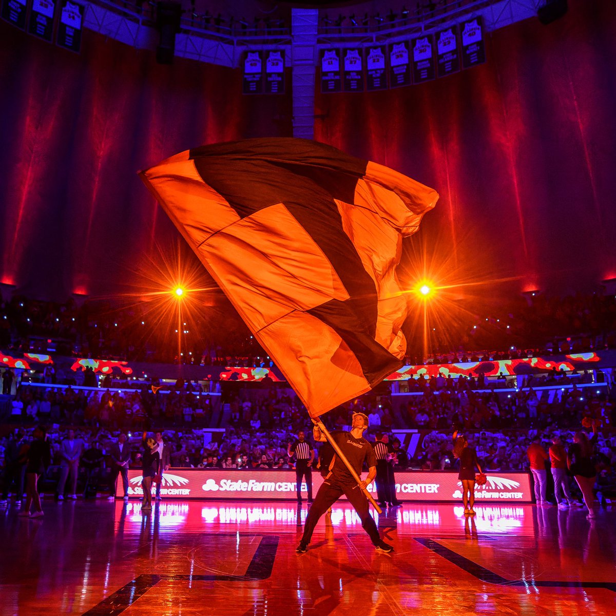 Great win for Illinois MBB last night and a great Illini crowd. #Illini #Illinois #IlliniMB