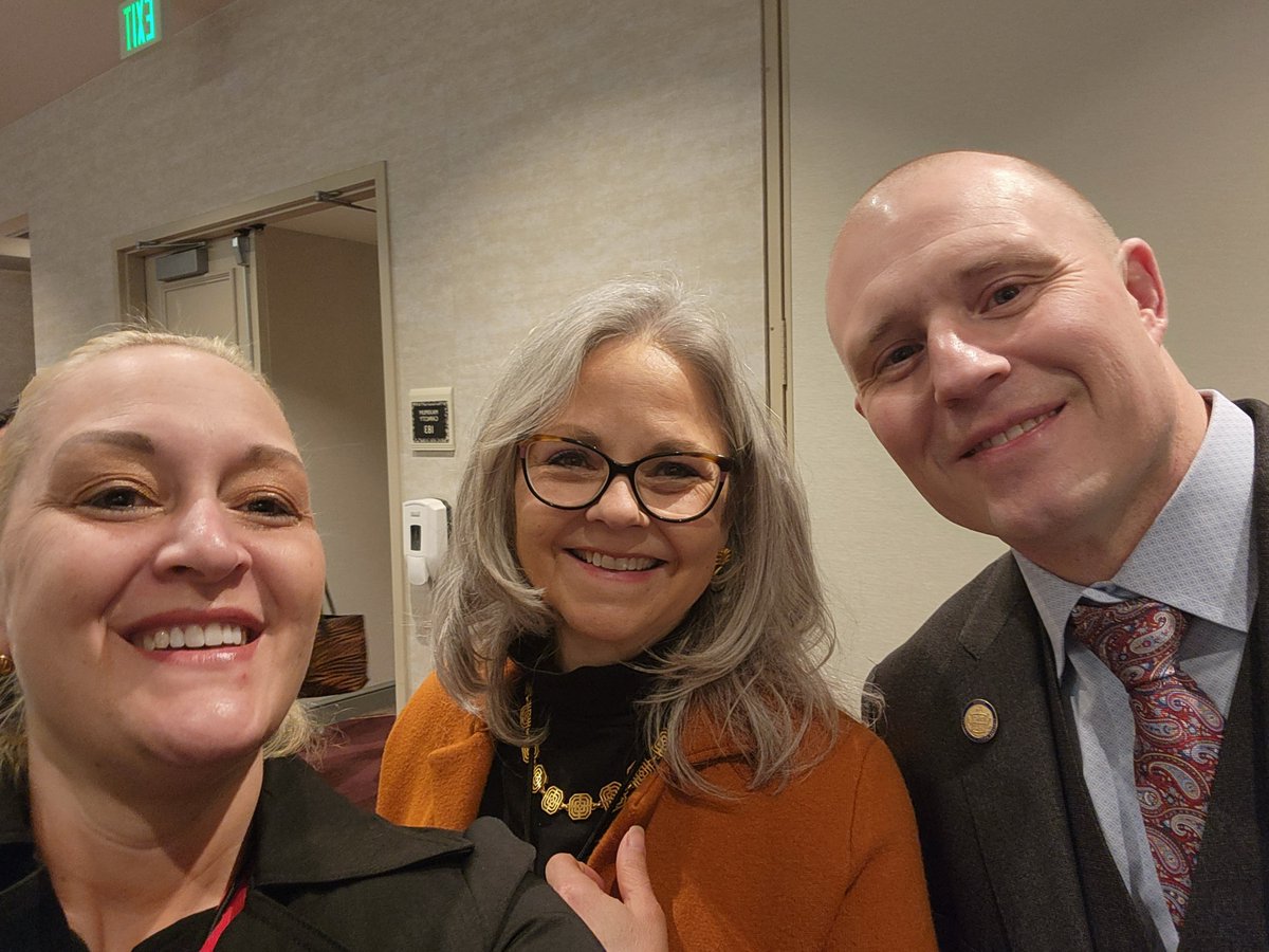Sarah4Va's tweet photo. It was great to see Del @MichaelWebert and @VisitLoudoun 's Beth Erickson at @myVRLTA Day on the Hill!

#Richmond https://t.co/IFThi4cxoR