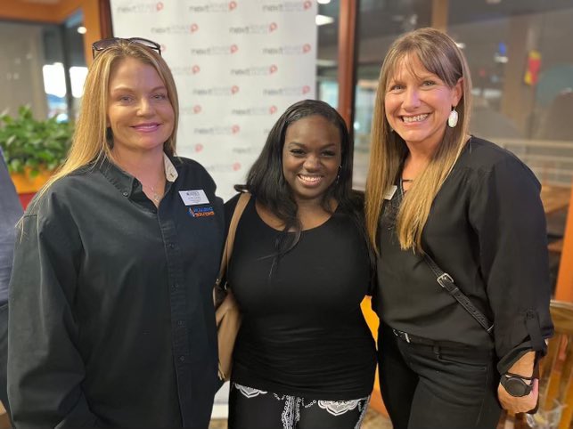 Nextleveluc's tweet image. Our commitment to community is how we take our service to the #NextLevel! 👏
.
.
.
.
.
#commitmenttocommunity #commitmenttoexcellence #nextlevelurgentcare #nextlevel #celebratingservice #expertcare #urgentcare #urgentcarecenter