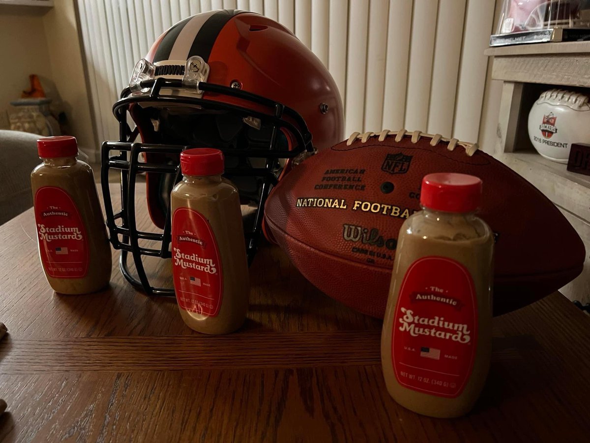 Share those favorite memories with words or pictures at #Browns games with <a href="/Stadium_Mustard/">The Authentic Stadium Mustard</a>! Win a t-shirt package! 
1. Follow us
2. Follow <a href="/Stadium_Mustard/">The Authentic Stadium Mustard</a> 
3. And Retweet this post! Easy! Good luck! 2 Winners Chose!