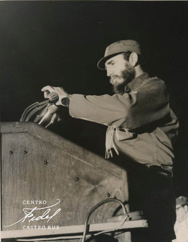 #Fidel:"Nosotros debemos estar en esa disposición de ánimo de quienes se sienten seguros de que no podrán ser vencidos frente a cualquier contingencia, que no podrán ser vencidos de ninguna forma". #FidelVive