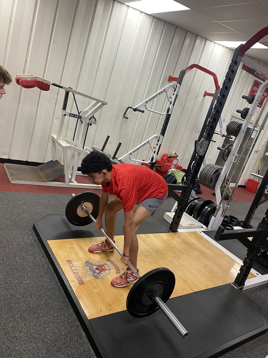 KilgoreClub's tweet photo. DOGS. Working hard to get better! #baseballdogs. @CoachJakeA @JoeyPippen https://t.co/ruC1rXrcdb