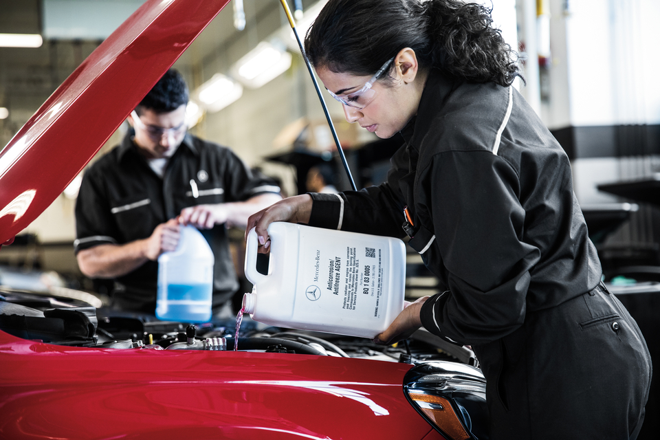 MercedesBenz_SO's tweet photo. Our certified technicians are dedicated to giving your Mercedes-Benz vehicle the care it deserves! From oil changes to repairs, we can help!

Schedule an appointment: https://t.co/XBagBFMNY5

#MercedesBenz #Mercedes #benztheredonethat #MBFans #luxurycars https://t.co/BFVTtUF6uX