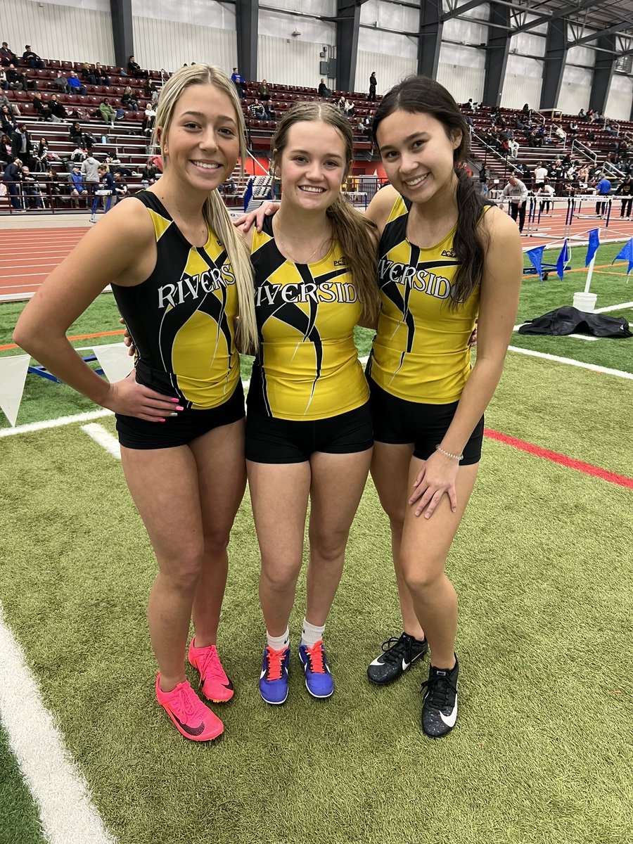 girl_riverside's tweet photo. Spire Meet #2 - another fine night of putting in the work, gaining the experience and getting better. 🔥@Riverside_athl @RLSD_Beavers @rhsbeavers https://t.co/h6r4I18vFA