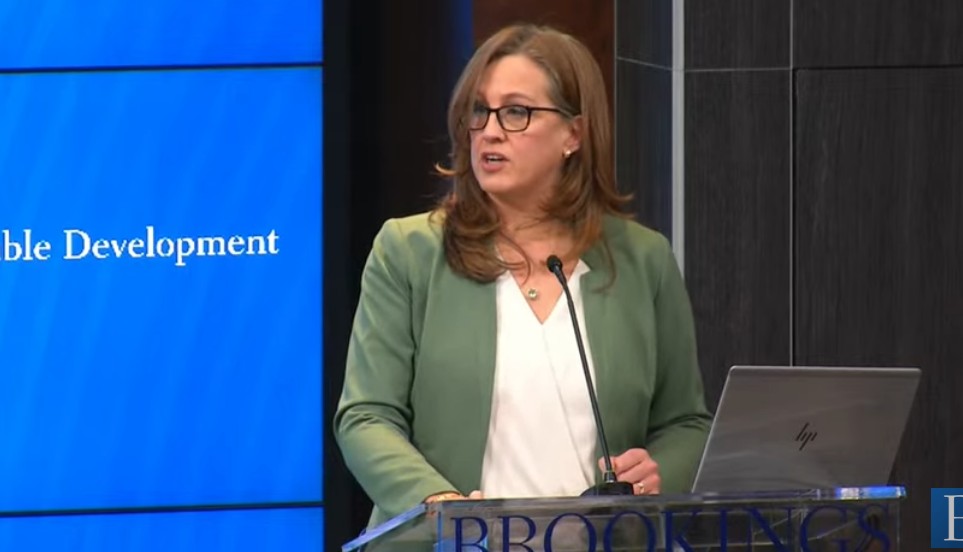 aidtransparency's tweet photo. Margaret Kuhlow from @USTreasury: "The US is committed to increasing the transparency and accountability of climate finance." #DFITransparency #DevFin https://t.co/dkmwAXpoDv