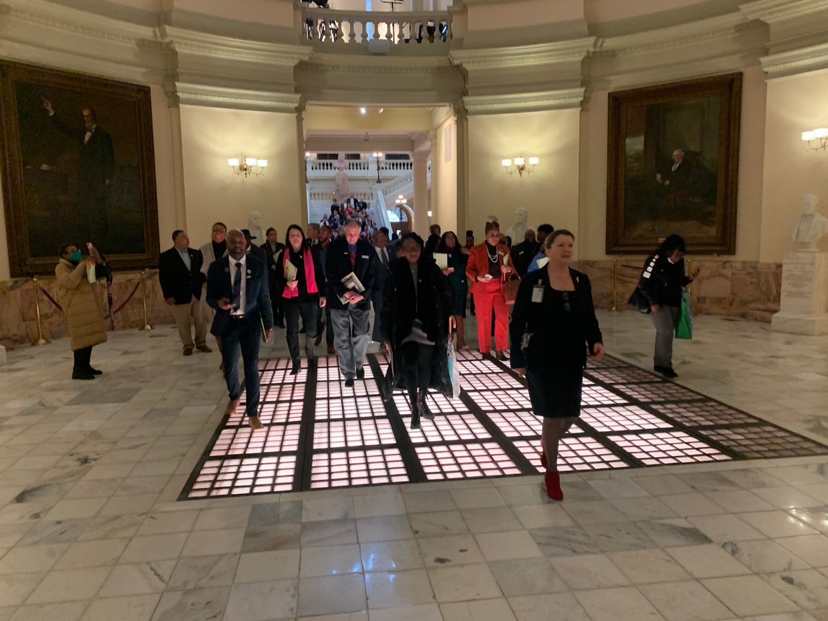 #Afterschool day at the Capitol is happening now! @GeorgiaVoices Advocacy Director Polly McKinney giving a tour to providers from across the state