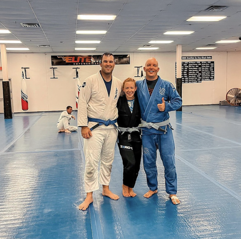 EliteMMAtx's tweet photo. @jamiraern and the crew over at @elitemmabaytown are clocked in for some serious mat time 😎 💯 https://t.co/VkJgoyt7tU