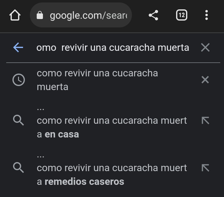 Mat3 a una cucaracha y vino la hija a llorarle al lado y tratar de salvarla, no saben lo triste que fue esa situación, top 3 momentos mas tristes de mi vida, me siento una basura, no merezco vivir.