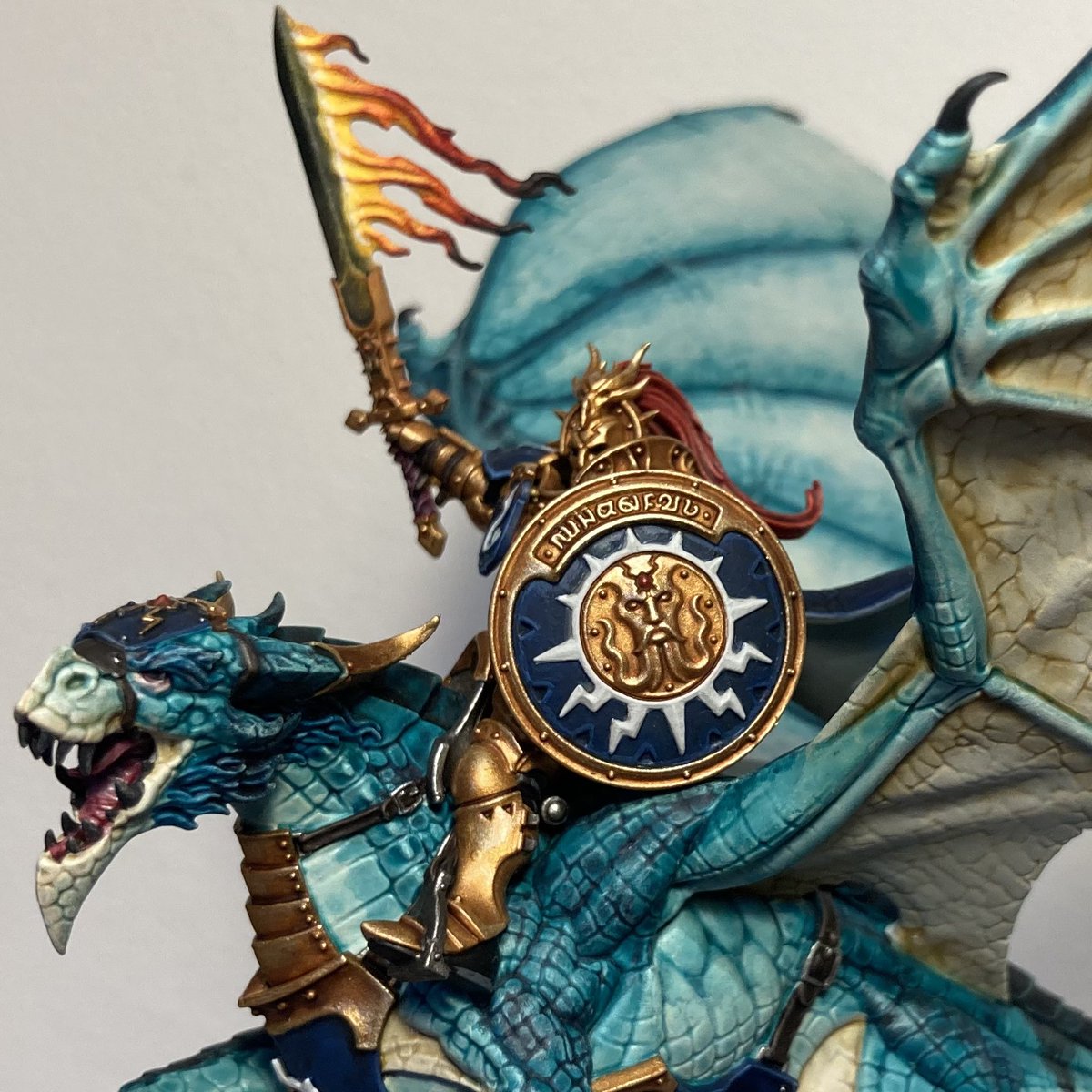 mlain91's tweet photo. Stormcast Eternals Knight Draconis 🐲🔥

Big boi! So much fun painting this guy - loads of new techniques, massive model, and good results (I think!). There appears to be another one in the box… 🫣

@warhammer #WarhammerCommunity #warhammer https://t.co/8HPKxB7dAI