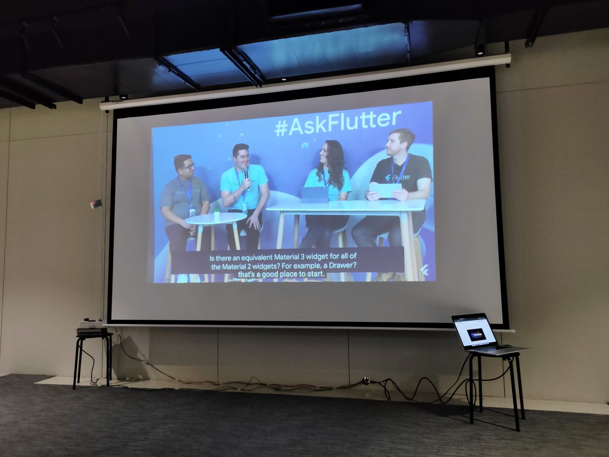 KDevigner's tweet photo. #FlutterForward #AskFlutter by @k8lovett and other wonderful devs!! https://t.co/mvs3rRbKZm