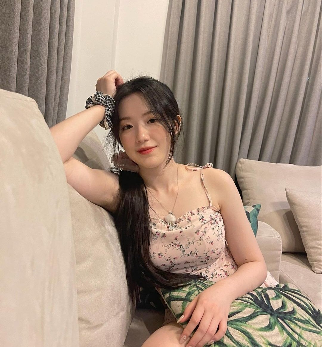 idle_chile's tweet photo. [ #SHUGRAM | 230125 ] 💋 

📸 Nueva publicación de Shuhua en Instagram. (2/3)

"Miss 😌"
_
📎: https://t.co/HKqsK6mR1J
[ maru🐁 ]
—
#GIDLE #MIYEON #MINNIE #SOOJIN #SOYEON #YUQI #SHUHUA https://t.co/sg503nquZY