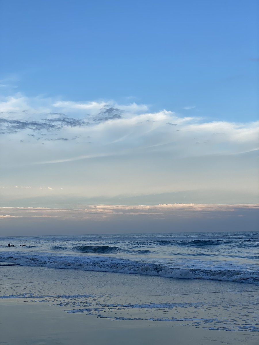 valenaybar56's tweet photo. Los atardeceres en el mar >>>>> https://t.co/8hL1FZftV9